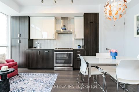 Photo 6 at 207 - 36 Howard Park Avenue, Roncesvalles, Toronto
