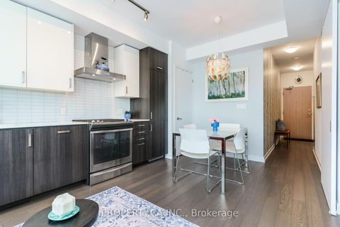 Photo 10 at 207 - 36 Howard Park Avenue, Roncesvalles, Toronto