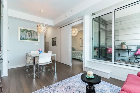 Photo 12 at 207 - 36 Howard Park Avenue, Roncesvalles, Toronto