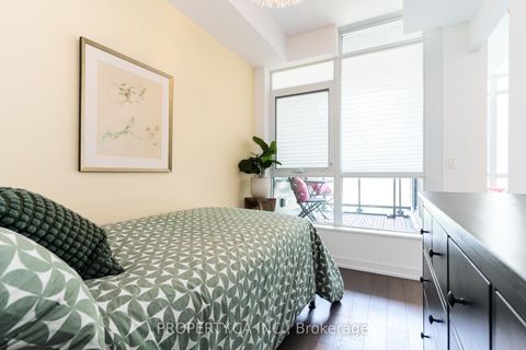 Photo 19 at 207 - 36 Howard Park Avenue, Roncesvalles, Toronto