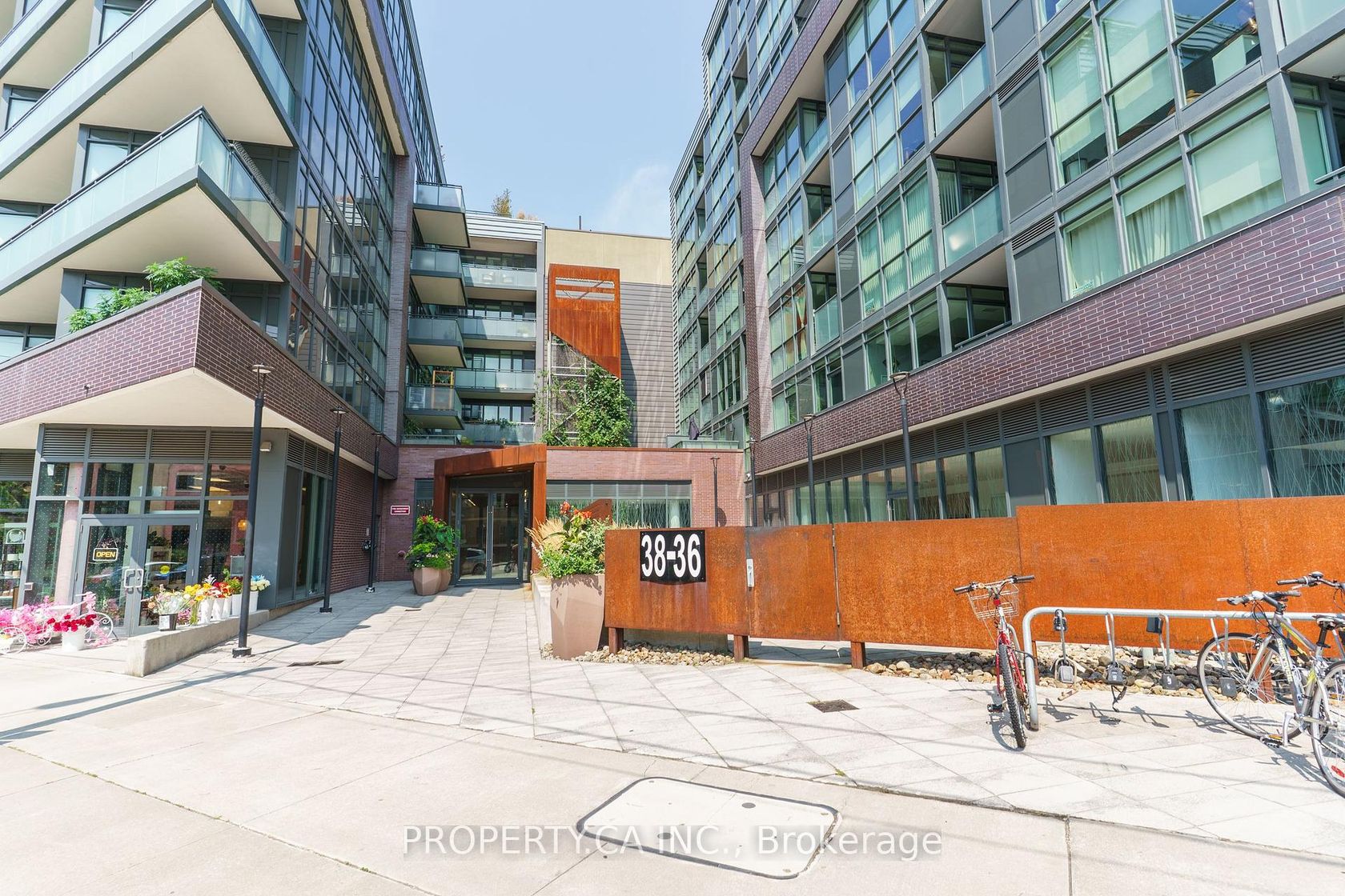 207 - 36 Howard Park Avenue, Roncesvalles, Toronto 