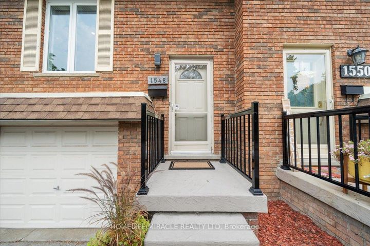 Photo 6 at 1548 Westminster Place, Mountainside, Burlington