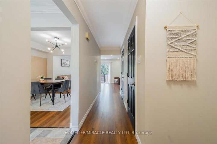 Photo 7 at 1548 Westminster Place, Mountainside, Burlington