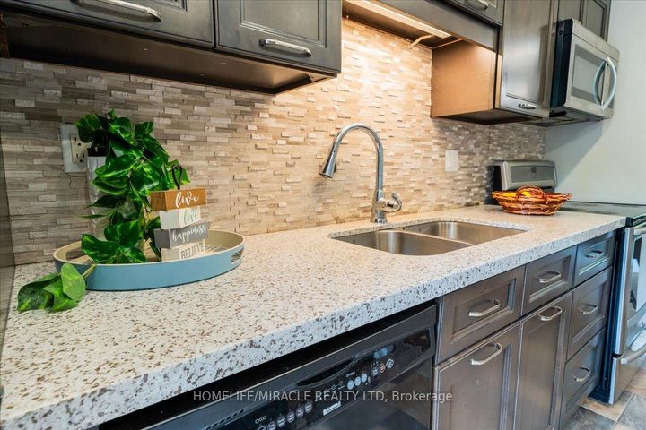 Photo 24 at 1548 Westminster Place, Mountainside, Burlington