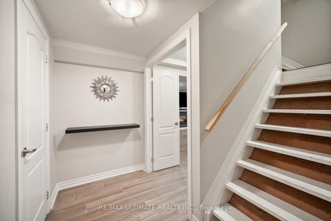 Photo 21 at 210 Ridgefield Crescent, Maple, Vaughan