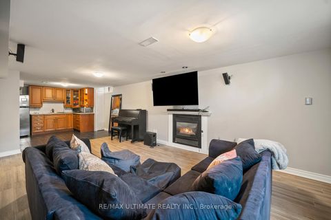Photo 24 at 210 Ridgefield Crescent, Maple, Vaughan