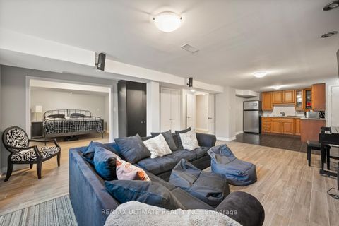 Photo 25 at 210 Ridgefield Crescent, Maple, Vaughan