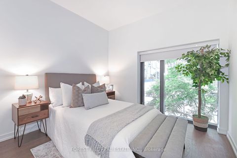 Photo 14 at 102 - 161 Roehampton Avenue, Mount Pleasant West, Toronto