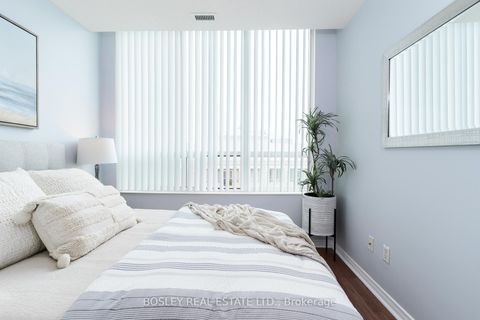 Photo 11 at 715 - 205 The Donway W, Don Mills, Toronto