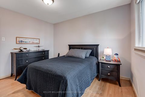 Photo 9 at 26 Foxmeadow Road, Richview, Toronto
