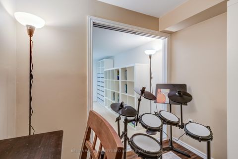 Photo 13 at 26 Foxmeadow Road, Richview, Toronto