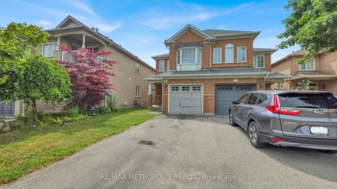 Photo 6 at 15 Royal Appian Crescent, Patterson, Vaughan