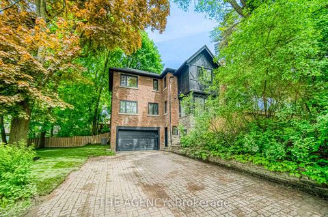 Photo 1 at 16 Duncannon Drive, Forest Hill South, Toronto
