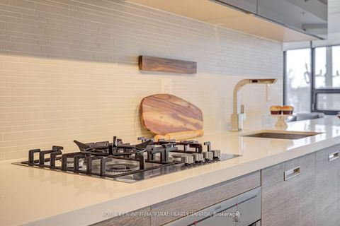 Photo 11 at 404 - 1239 Dundas Street W, Bellwoods, Toronto