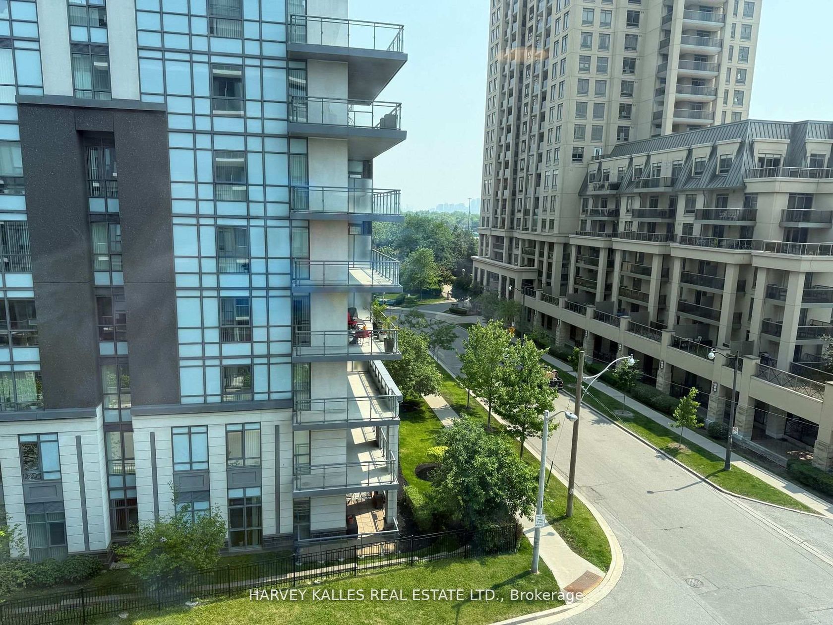 509 - 7 Kenaston Gardens, Bayview Village, Toronto by Loree Meneguzzi Real Estate 509 - 7 Kenaston Gardens, Bayview Village, Toronto