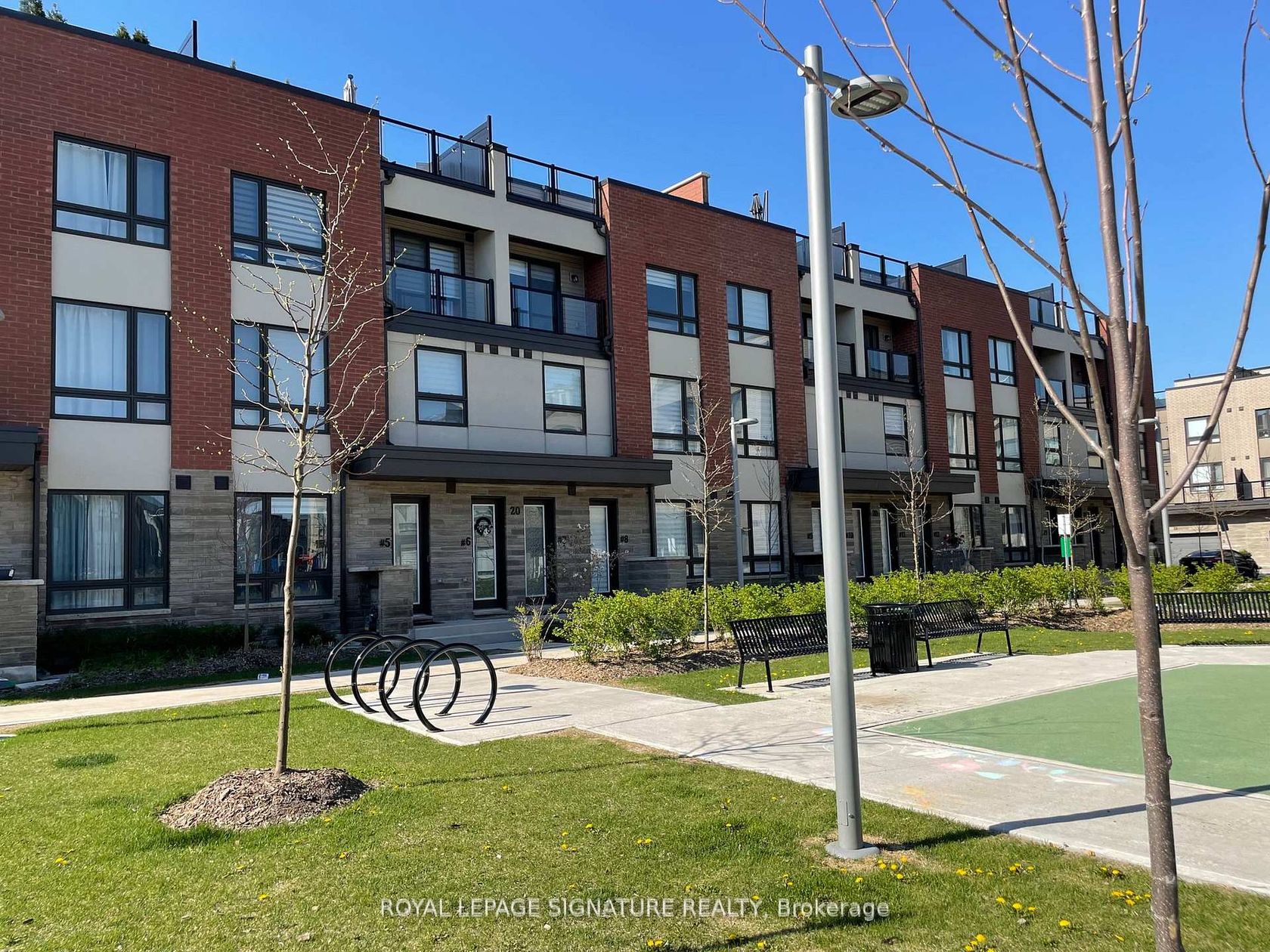 11 - 20 Woodstream Drive, Clairville, Toronto 