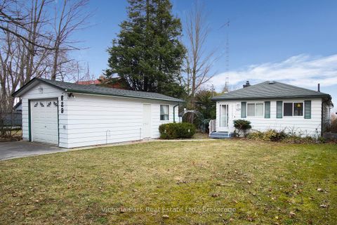 Photo 7 at 629 Lakelands Avenue, Alcona, Innisfil Photo 7 at 629 Lakelands Avenue, Alcona, Innisfil