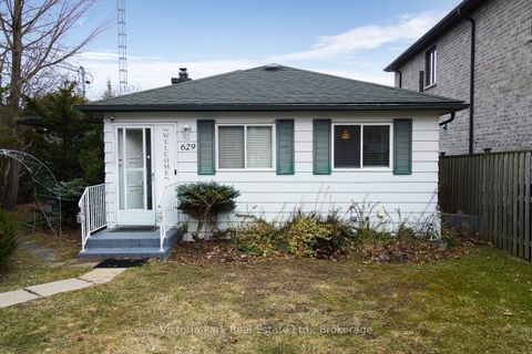 Photo 8 at 629 Lakelands Avenue, Alcona, Innisfil