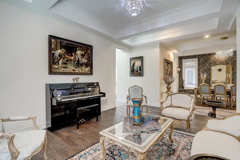 Photo 5 at 326 Worthington Avenue, Oak Ridges, Richmond Hill Photo 5 at 326 Worthington Avenue, Oak Ridges, Richmond Hill