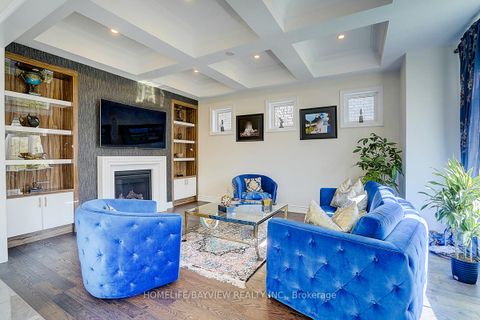 Photo 6 at 326 Worthington Avenue, Oak Ridges, Richmond Hill Photo 6 at 326 Worthington Avenue, Oak Ridges, Richmond Hill