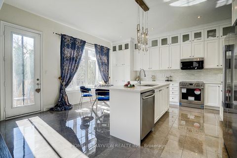 Photo 8 at 326 Worthington Avenue, Oak Ridges, Richmond Hill Photo 8 at 326 Worthington Avenue, Oak Ridges, Richmond Hill