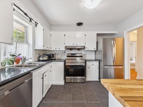 Photo 12 at 300 Burton Road, WO West, Oakville