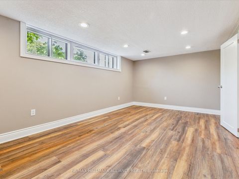 Photo 29 at 300 Burton Road, WO West, Oakville