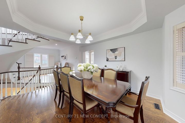 Photo 12 at 964 Queen Street W, Lorne Park, Mississauga