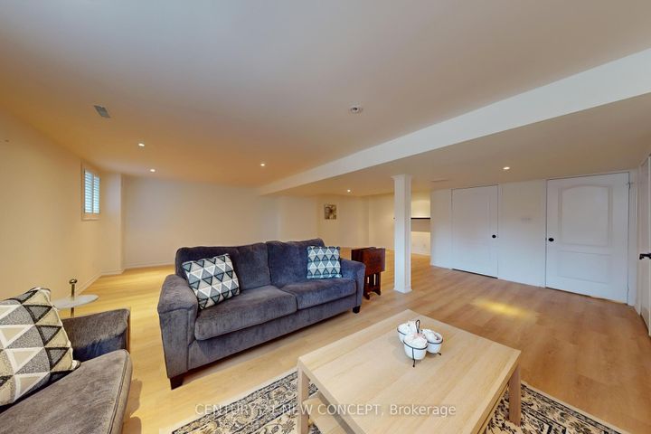 Photo 30 at 964 Queen Street W, Lorne Park, Mississauga
