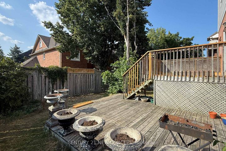 Photo 32 at 964 Queen Street W, Lorne Park, Mississauga