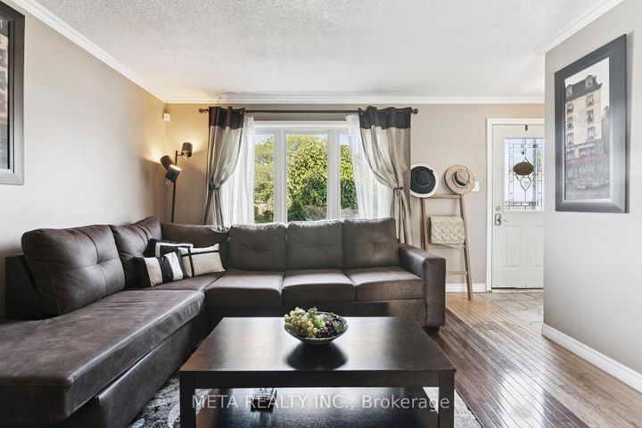 Photo 4 at 159 St. Andrews Drive, Vincent, Hamilton