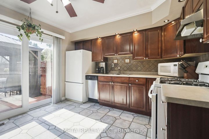 Photo 7 at 159 St. Andrews Drive, Vincent, Hamilton