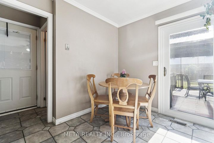 Photo 8 at 159 St. Andrews Drive, Vincent, Hamilton