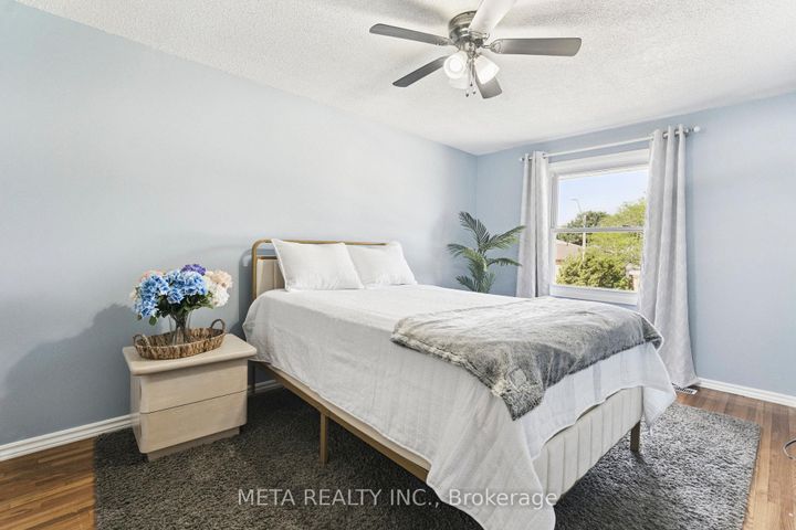 Photo 13 at 159 St. Andrews Drive, Vincent, Hamilton
