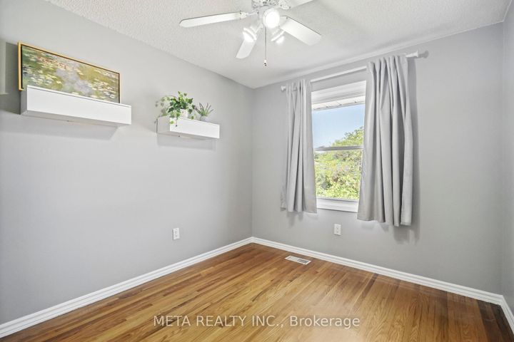Photo 15 at 159 St. Andrews Drive, Vincent, Hamilton