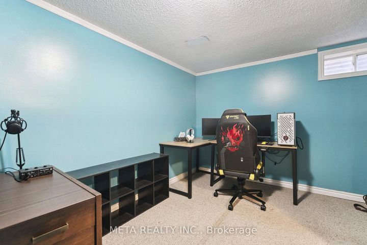 Photo 21 at 159 St. Andrews Drive, Vincent, Hamilton
