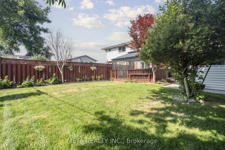 Photo 23 at 159 St. Andrews Drive, Vincent, Hamilton