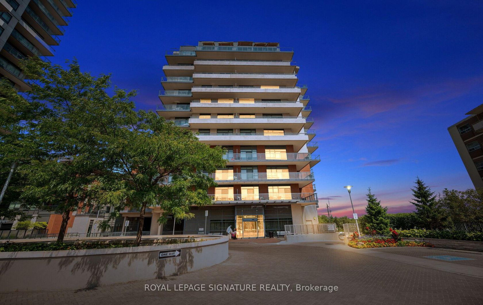 807 - 35 Fontenay Court, Humber Valley, Toronto 