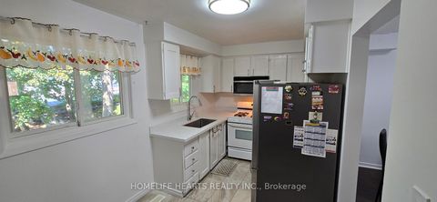 Photo 7 at 24 - 152 Homestead Road, West Hill, Toronto