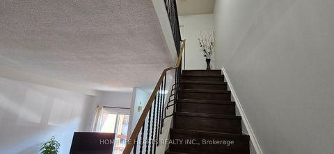 Photo 11 at 24 - 152 Homestead Road, West Hill, Toronto