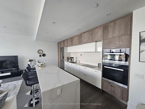 Photo 3 at 6503 - 10 York Street, Waterfront Communities C1, Toronto