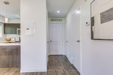 Photo 4 at 22 - 2468 Post Road, RO River Oaks, Oakville