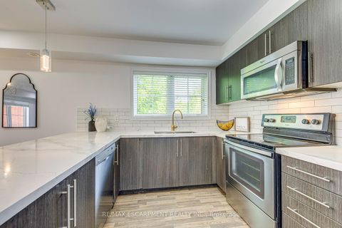 Photo 14 at 22 - 2468 Post Road, RO River Oaks, Oakville