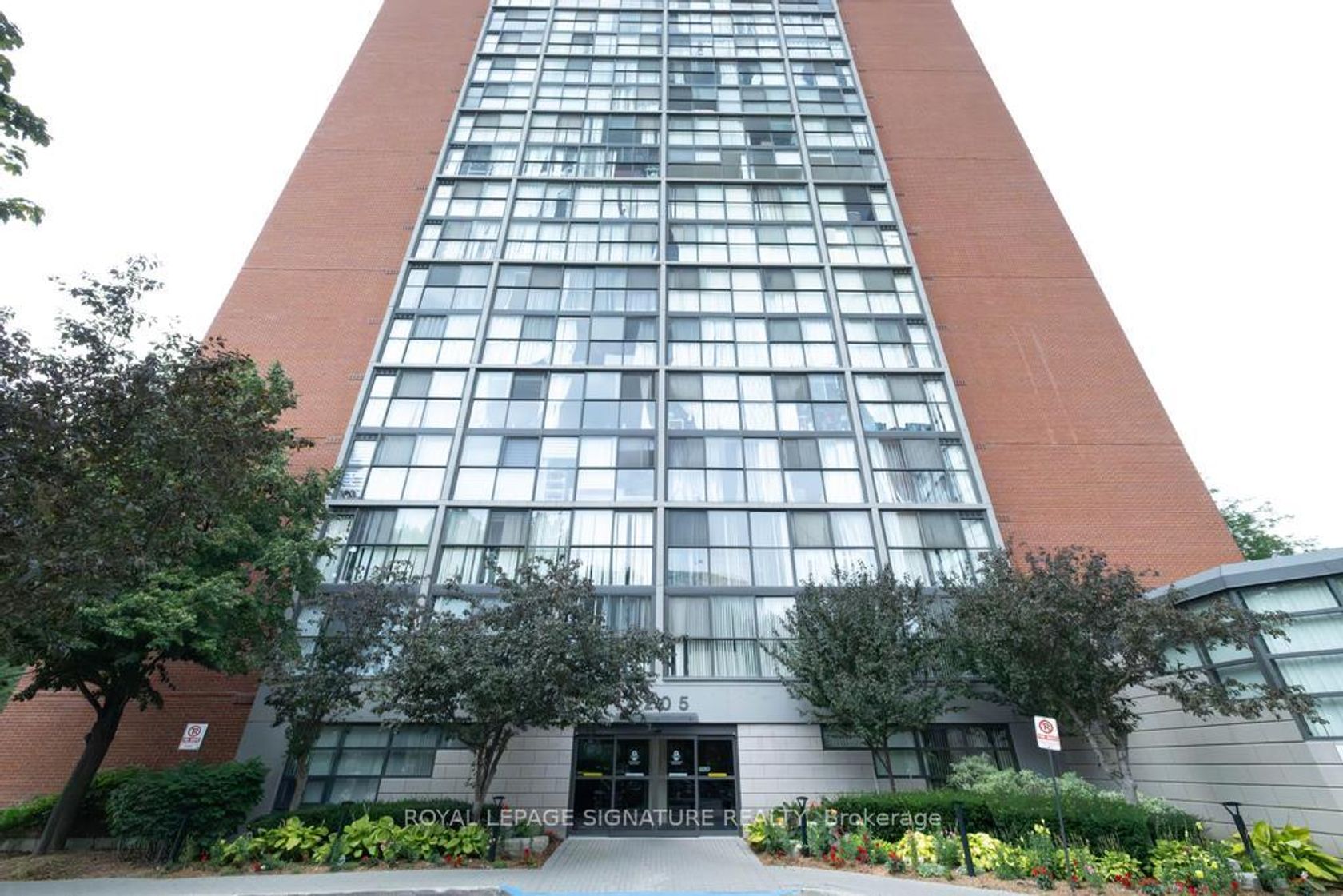1806 - 4205 Shipp Drive, City Centre, Mississauga 
