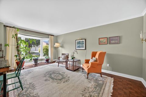Photo 4 at 64 Craigleith Crescent, Oak Ridges Lake Wilcox, Richmond Hill