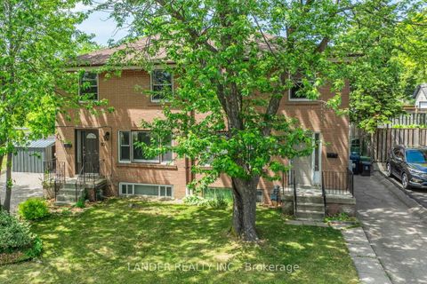 Photo 2 at 82 Minerva Avenue, Cliffcrest, Toronto