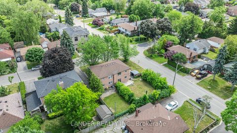 Photo 6 at 82 Minerva Avenue, Cliffcrest, Toronto