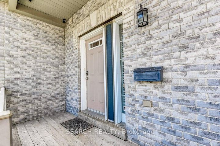 Photo 2 at 77 - 5535 Glen Erin Drive, Central Erin Mills, Mississauga