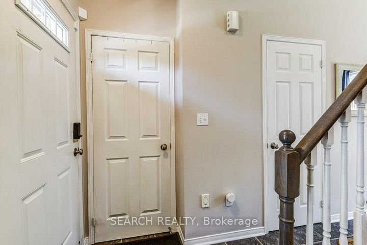 Photo 3 at 77 - 5535 Glen Erin Drive, Central Erin Mills, Mississauga