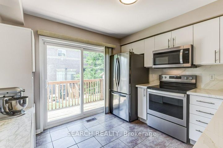 Photo 9 at 77 - 5535 Glen Erin Drive, Central Erin Mills, Mississauga